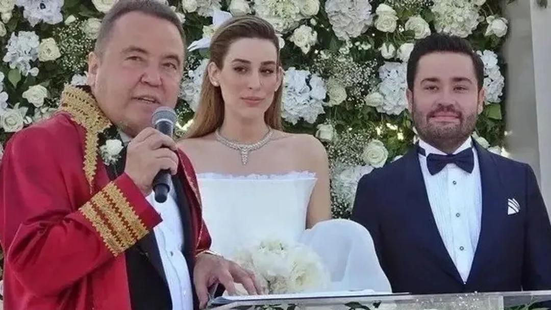 B&ouml;cek &ccedil;iftinin  75 milyon  ve  kokain  tartışması iddianameye yansıdı! Zuhal B&ouml;cek "Y&uuml;zde 10 ile ge&ccedil;inen ezik" s&ouml;z&uuml;ne a&ccedil;ıklık getirdi 1