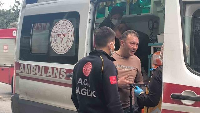 Mobilya imalathanesindeki yangında 3 kişi dumandan etkilendi 4