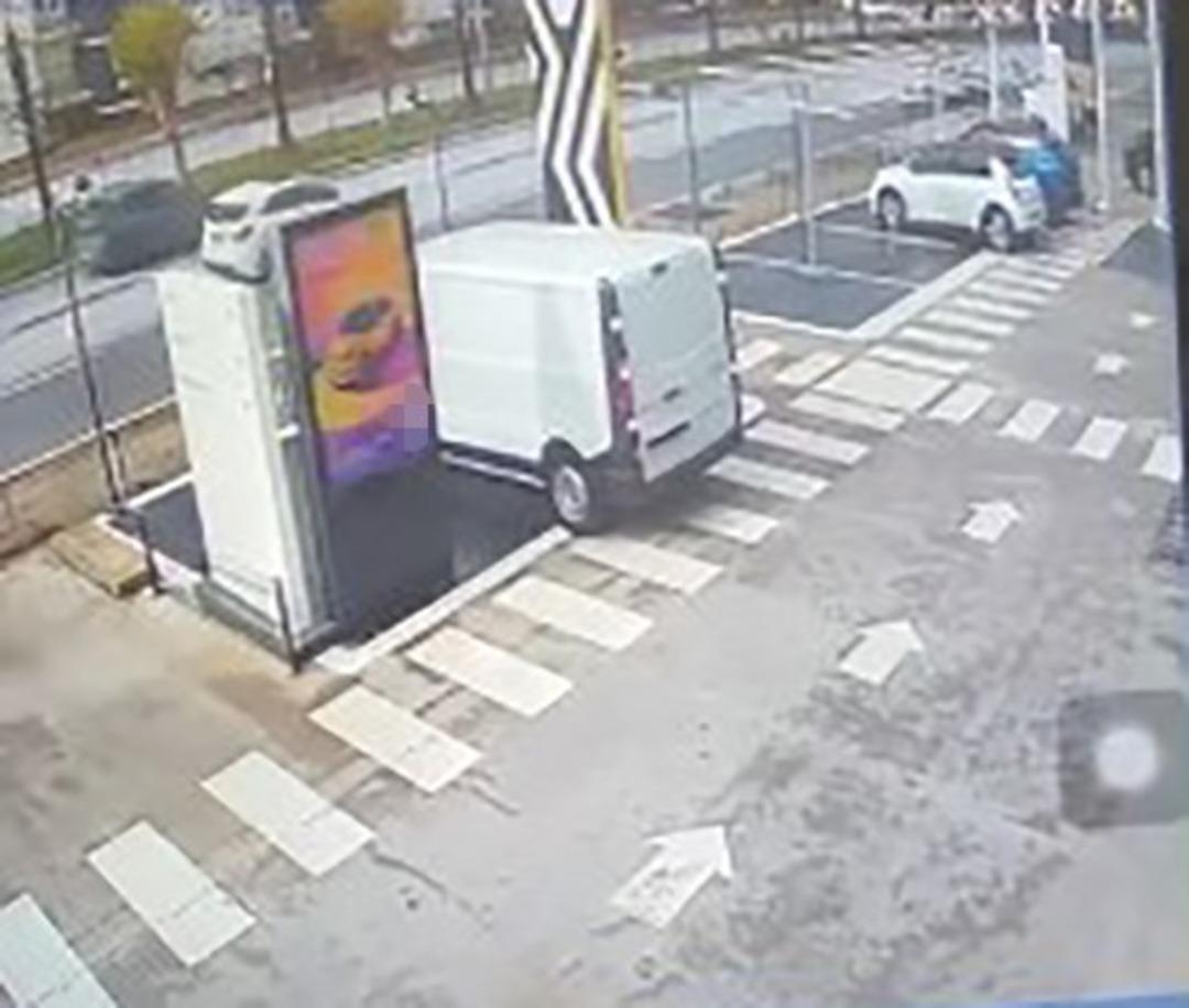 Alanya da &ouml;l&uuml;mle sonu&ccedil;lanan trafik kazası g&uuml;venlik kamerasına yansıdı 4