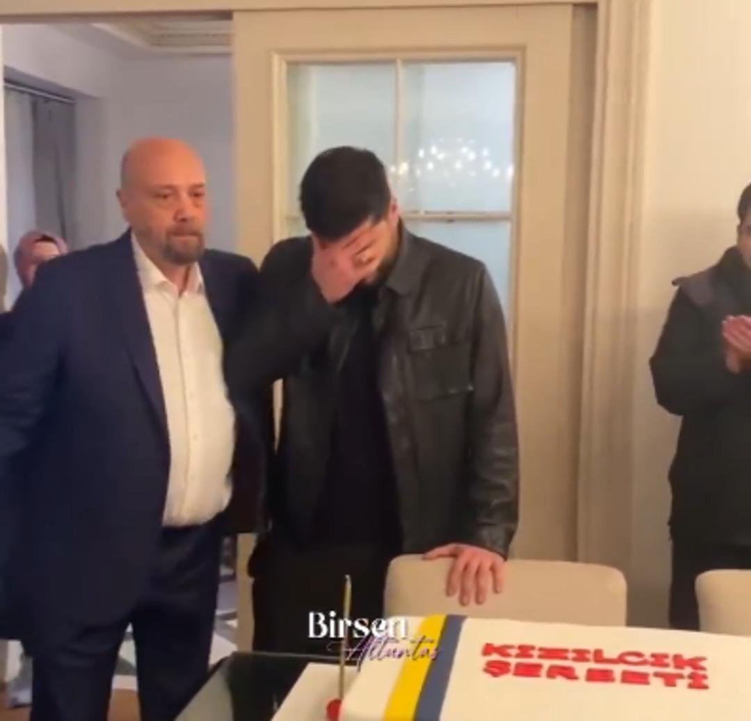 Kızılcık Şerbeti kadrosundan &ccedil;ıkarılmıştı: Doğukan G&uuml;ng&ouml;r g&ouml;zyaşlarıyla ayrıldı! 3