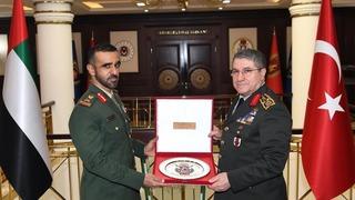 Genelkurmay Başkanı Bayraktaroğlu, Birleşik Arap Emirlikleri Kara Kuvvetleri Komutanı Al Hallami’yi kabul etti