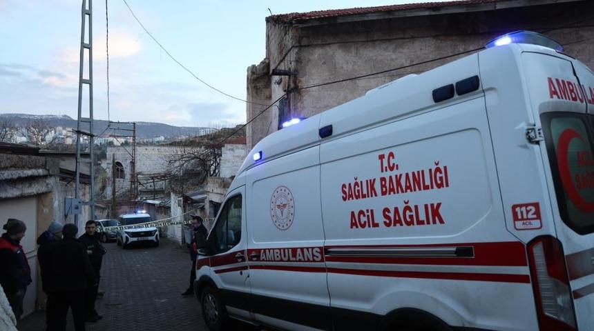 Haber alınamayan adam evinde &ouml;l&uuml; bulundu