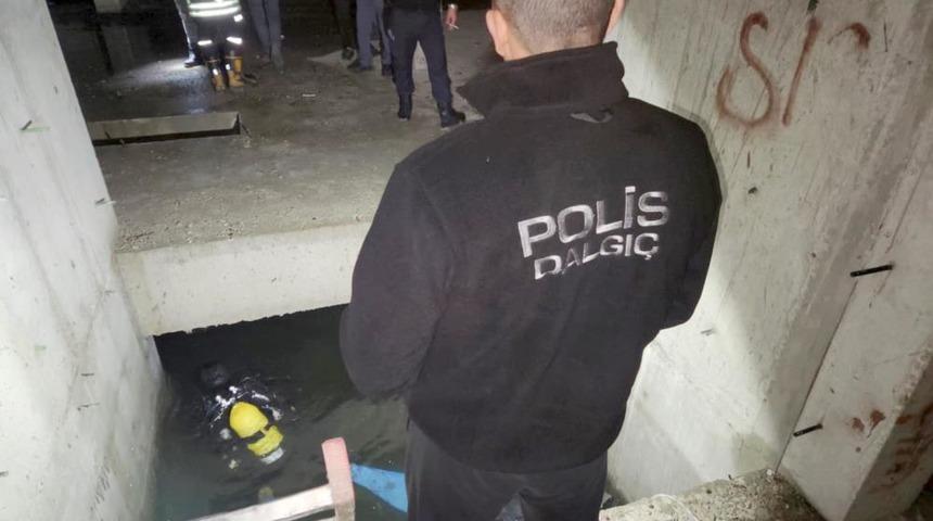 Yağışla su dolan bodrum katta feci &ouml;l&uuml;m: 2 metre derinliğindeki suda hayatını kaybetti