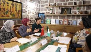 Bakan G&ouml;ktaş, Nijerya Kadın İşleri ve Sosyal Kalkınma Bakanı Ibrahim ile g&ouml;r&uuml;şt&uuml;