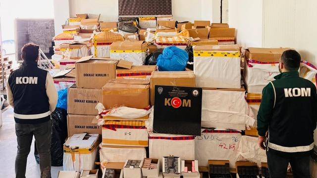 Artvin'de kaçakçılık operasyonu: 300 milyon TL'lik ürün ele geçildi