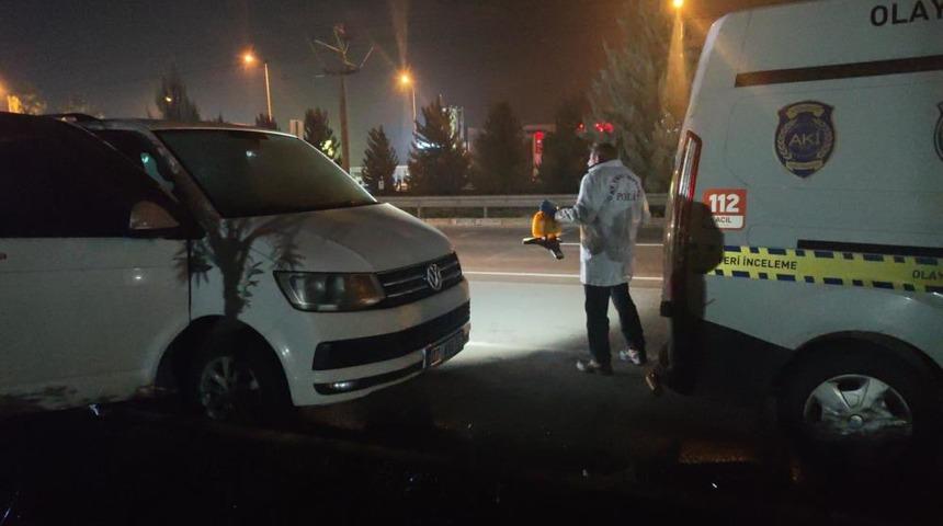 Antalya&rsquo;da bir kişi park halindeki ara&ccedil;ta &ouml;l&uuml; bulundu