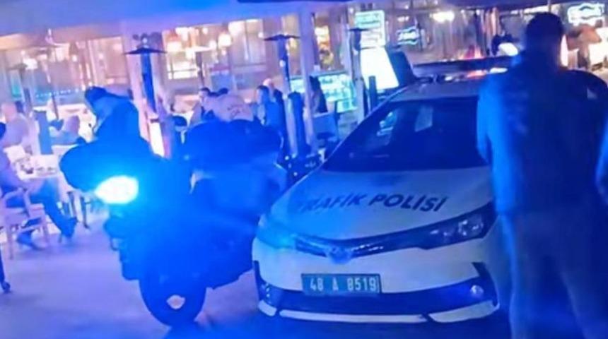 Marmaris&rsquo;te restorana silahlı saldırı: 1 yaralı