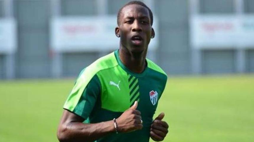 Luis Advincula d&uuml;nyanın en hızlı futbolcusu oldu