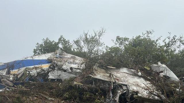 Kolombiya'da uçak kazası! Hepsi hayatını kaybetti