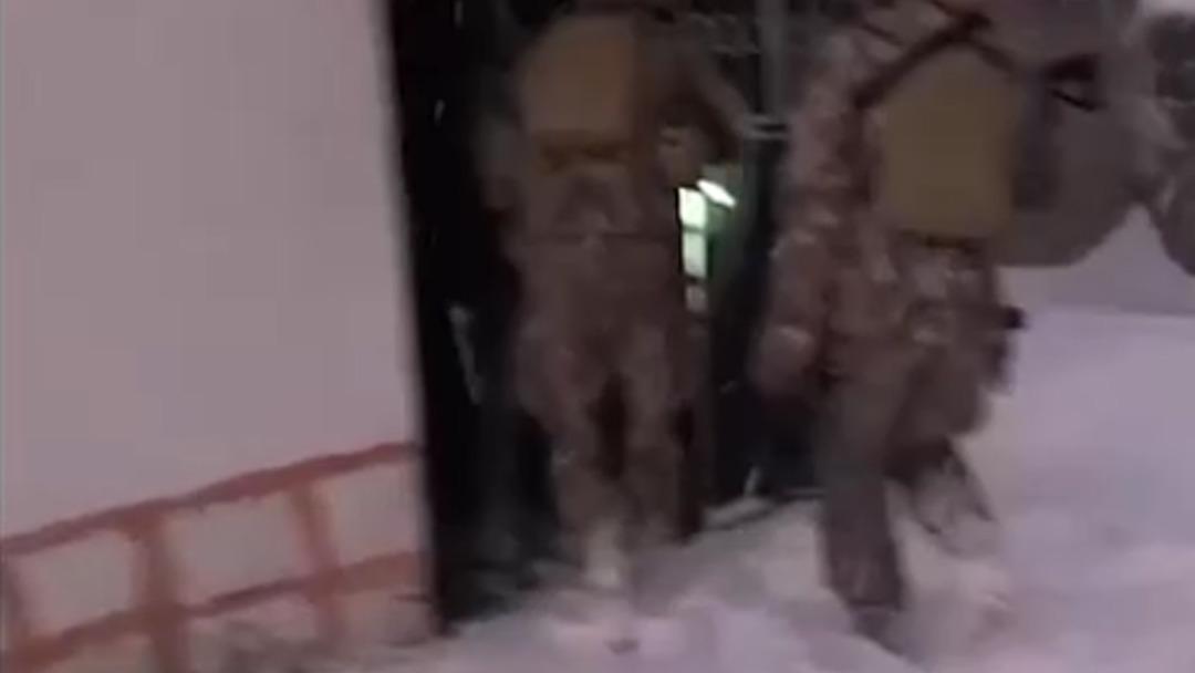 Bakan Yerlikaya duyurdu! 200 ş&uuml;pheli yakalandı: "Vatandaşlarımızın zarar g&ouml;rmesini engelledik" 1