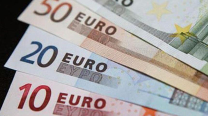 Euro, ECB sonrası bir rekor daha kırdı
