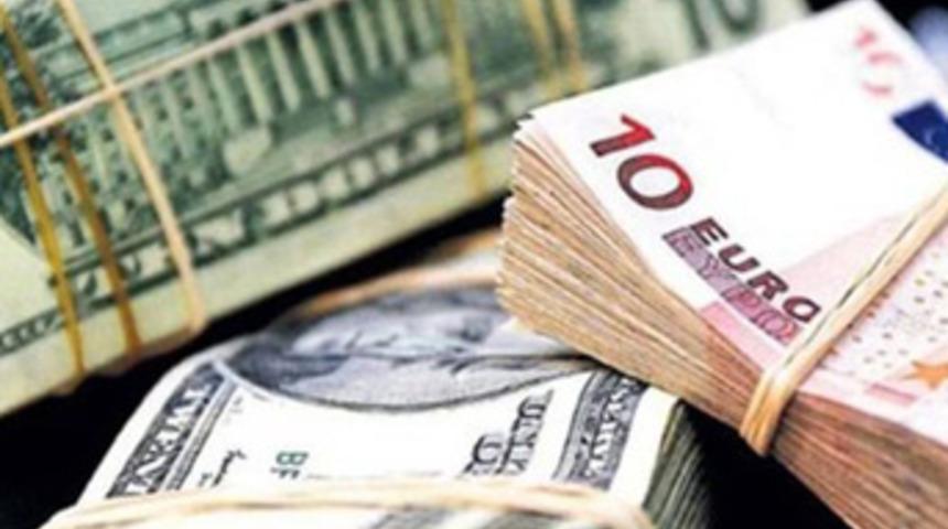 Dolar 4 TL'yi aştı Euro 5 TL'ye dayandı