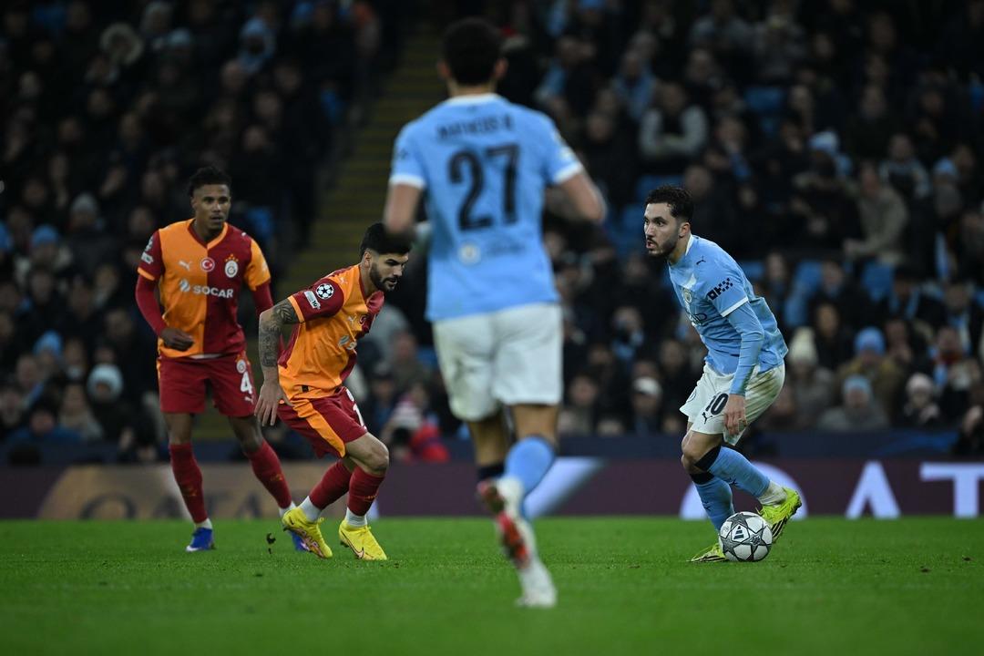İngilizler, Galatasaray ın Manchester City e yenilmesinin nedenini b&ouml;yle a&ccedil;ıkladı! 5