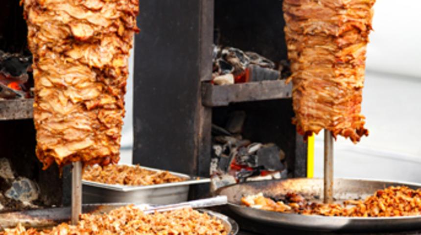 Uyarı geldi! Tavuk döner yiyenler bunlara dikkat