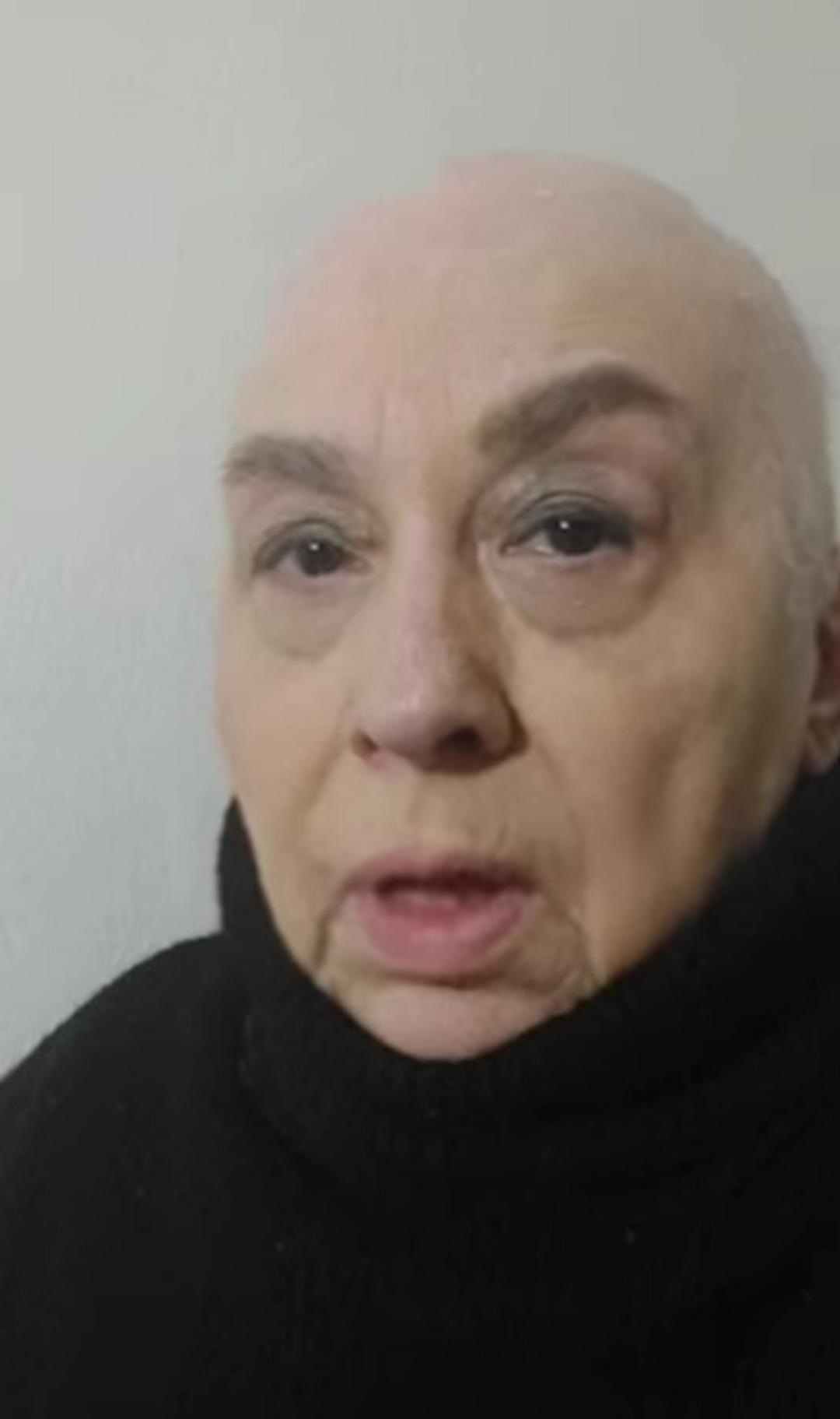 Yeşil&ccedil;am yıldızı Saadet G&uuml;rses bor&ccedil; batağında! &Ccedil;ığlık &ccedil;ığlığa yardım istedi:  Hakkınızı helal edin  3