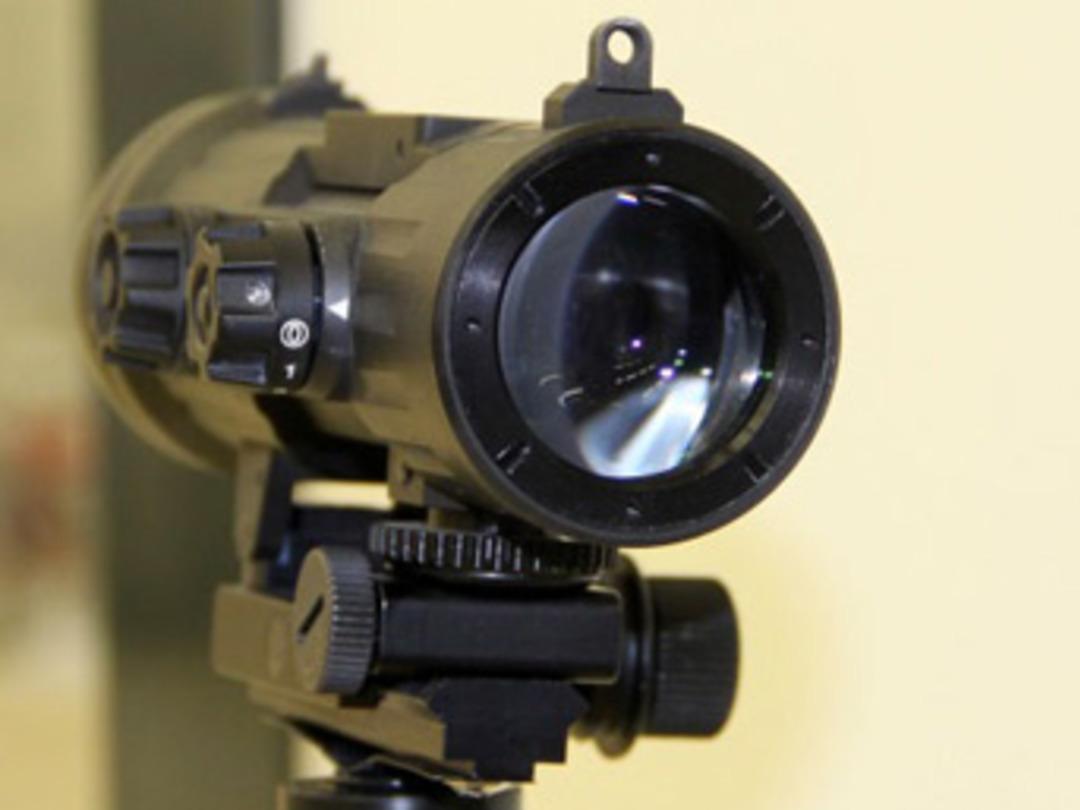 Afrin'de askerimizin g&ouml;z&uuml; oldu! Ter&ouml;ristleri 12'den vurduruyor