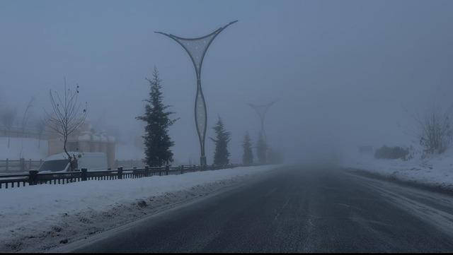 Bingöl’de yoğun sis görüş mesafesini düşürdü: Sürücüler zor anlar yaşadı 1