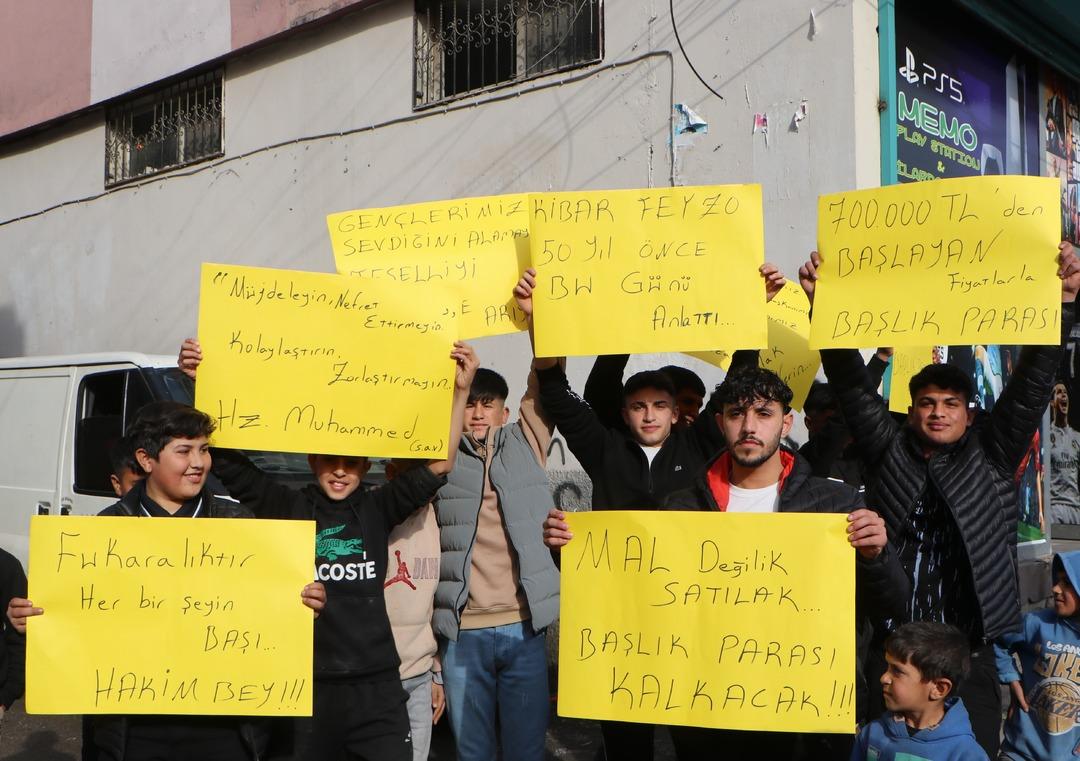 Adana da  başlık parası  eylemleri! Gen&ccedil;lerin haklı isyanı: "1 milyonu ge&ccedil;iyor" 6