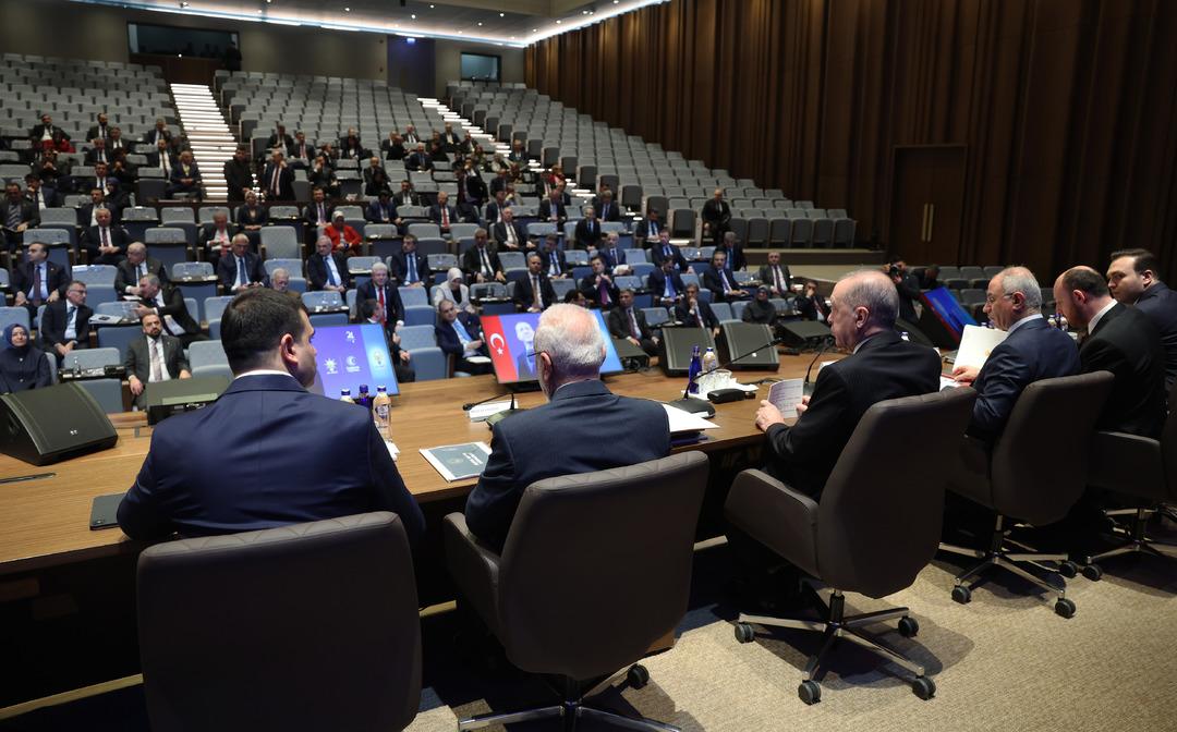 Sosyal medyanın RT&Uuml;K &uuml; yolda! Bakanlık d&uuml;ğmeye bastı: TikTok tan Instagram a hepsi masada 1