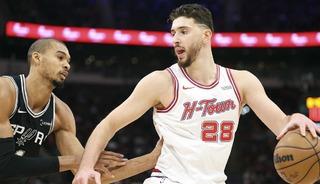 Alperen Şeng&uuml;n NBA'de ortalığı yıktı ge&ccedil;ti! Double-double...