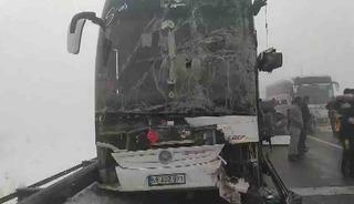 Sivas'ta zincirleme kazar! &Ccedil;ok sayıda yaralı var