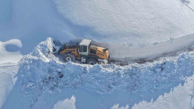 Muş’ta 51 köy yolu ulaşıma kapandı