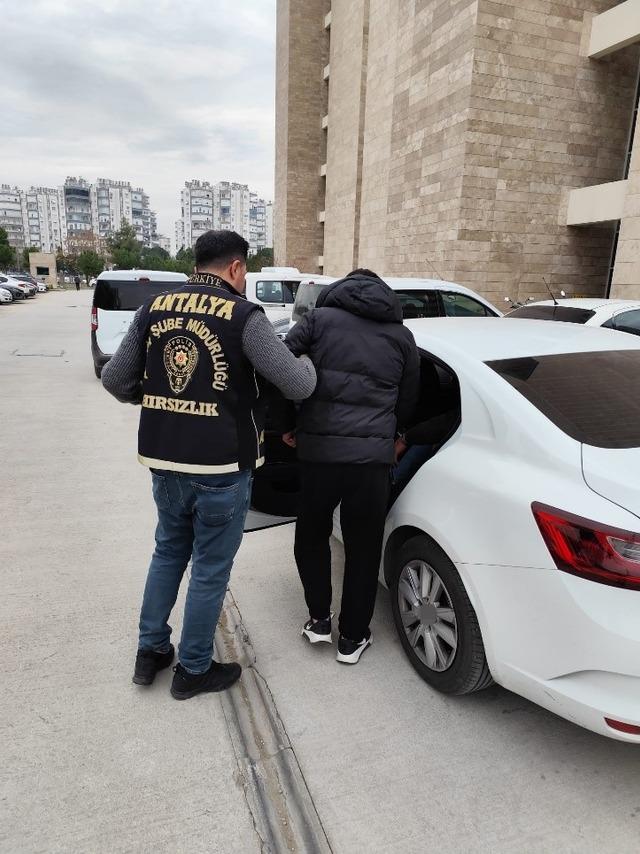 Antalya&rsquo;da son 2 haftada 502 şahıs tutuklandı 1