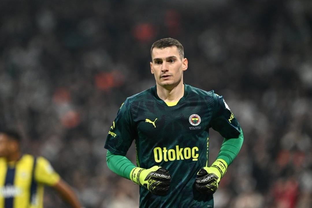 Fenerbah&ccedil;e de bir veda daha! Ayrılmayı d&ouml;rt g&ouml;zle bekliyordu 1