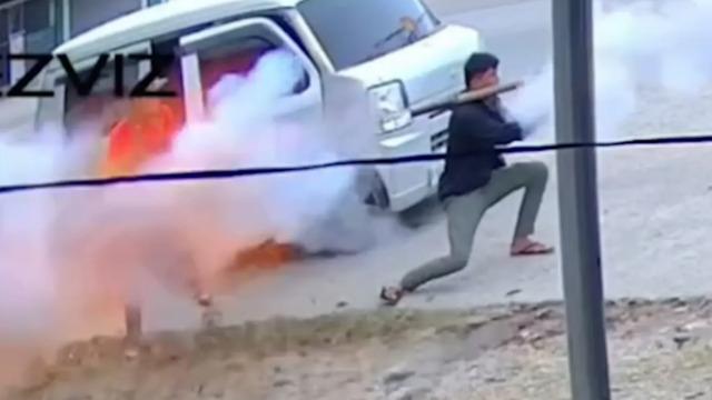 Belediye Başkanına roketatarlı saldırı! Benzin istasyona fırlattılar