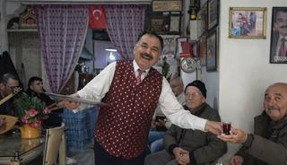 Bu &ccedil;ay ocağına stresli giren t&uuml;rk&uuml;yle &ccedil;ıkıyor