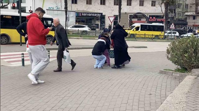 Bursa&rsquo;da kuvvetli r&uuml;zg&acirc;r etkisini artırdı 1