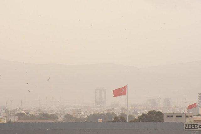 İzmir de toz taşınımı kirliliği 1