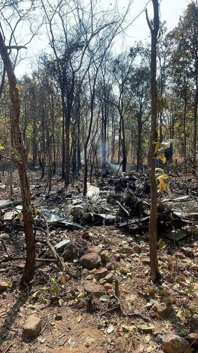 Tayland’da askeri uçak düştü: 2 ölü 4