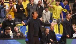 Ergin Ataman'a İsrail'de yapılan &ccedil;irkin saldırıya komik ceza!