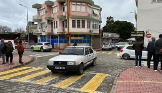 Gazipaşa&lsquo;da otomobil ile motosiklet &ccedil;arpıştı: 2 yaralı