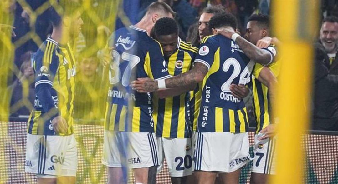 (&Ouml;zet) FCSB - Fenerbah&ccedil;e Ma&ccedil;ı &Ouml;zeti ve T&uuml;m &Ouml;nemli Anları 6