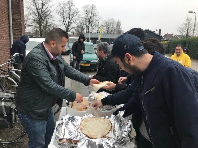 Hollanda’dan Çanakkale ve Afrin kahramanlarına dua