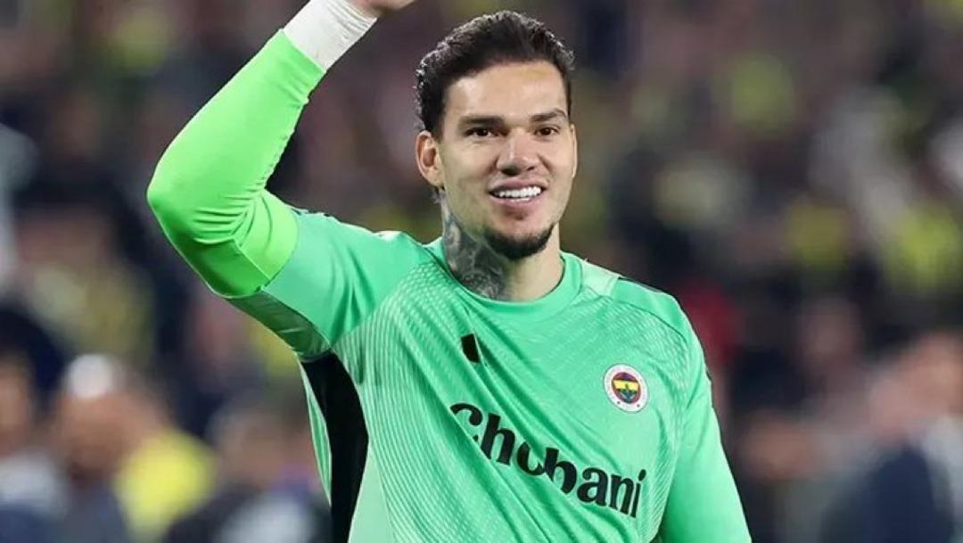 FCSB ma&ccedil;ının ardından Ederson dan Galatasaray a g&ouml;nderme!  2