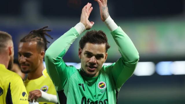 FCSB maçının ardından Ederson'dan Galatasaray'a gönderme! 
