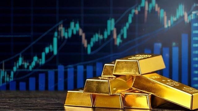 Dev banka tarih vererek altında el y&uuml;kseltti! 