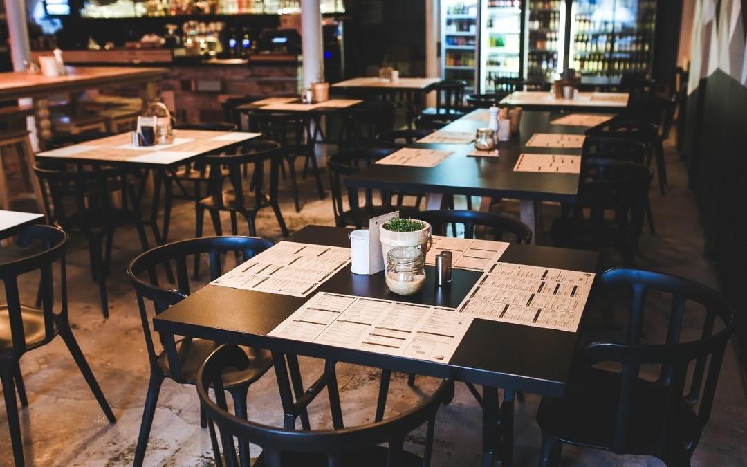 Restoranlarda "s&uuml;rpriz hesap" d&ouml;nemi bitti: Kuver ve servis &uuml;cretine resmi yasak! 2