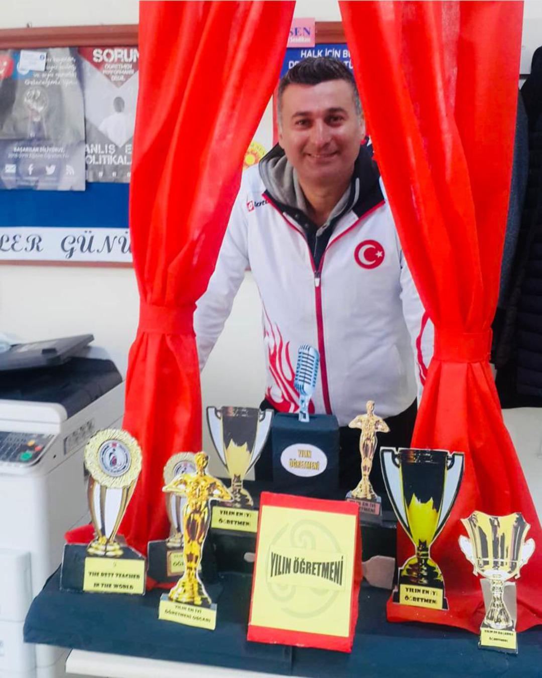 Dolandırıcılık su&ccedil;lamasıyla hapis yattı, &ouml;ğretmenlikten atıldı, ailesi dağıldı! Yargıtay dan s&uuml;rpriz karar 3