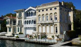 Aile &uuml;yeleri birbirine d&uuml;şt&uuml;!  Kara Todori Yalısı icradan satılıyor, dudak u&ccedil;uklatan rakam