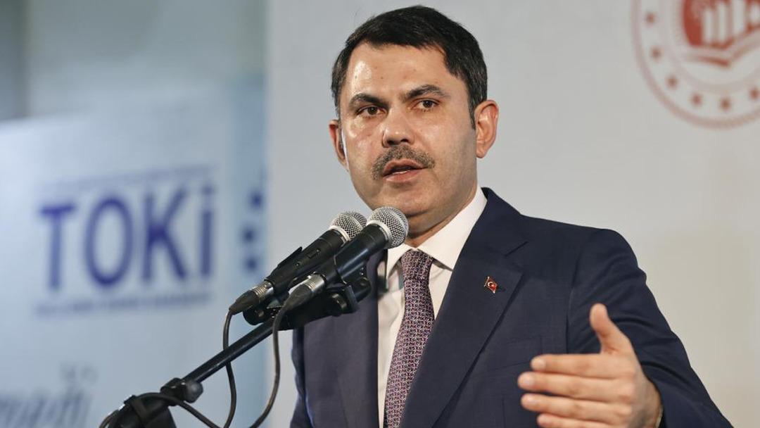 Murat Kurum dan &Ouml;zg&uuml;r &Ouml;zel e sert yanıt:  Sen, &ouml;nce o g&ouml;lgelerden &ccedil;ıkacaksın  1