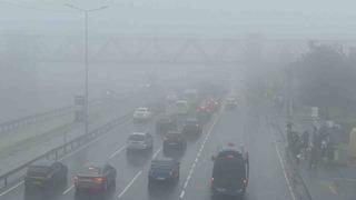 Büyükçekmece’de aniden bastıran sis nedeniyle görüş mesafesi düştü