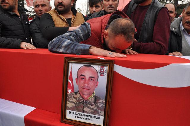 Afrin şehidini Tokat'ta son yolculuğuna 5 bin kişi uğurladı