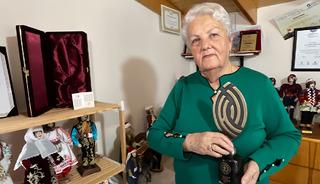 "T&uuml;rkiye'de 102 kişiden biriyim": Kendi kendine &ouml;ğrendi, 'yaşayan hazine' se&ccedil;ildi