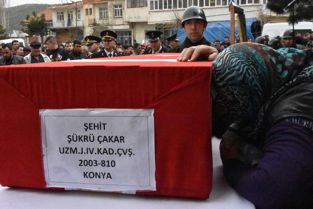 Bitlis şehidi Uzman Çavuş, Konya'da son yolculuğuna uğurlandı