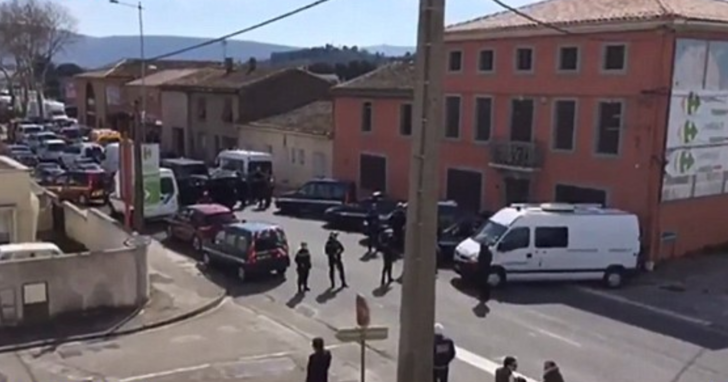 Fransa'da IŞİD'li terörist süpermarketteki müşterileri rehin aldı G5