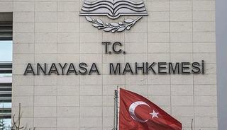 CHP, en d&uuml;ş&uuml;k emekli aylığı kanununu AYM&rsquo;ye taşıdı!